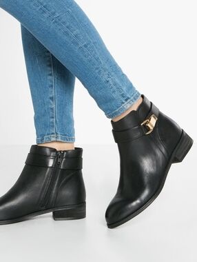 Vintage Buffalo London Chelse Ankle Booties Black Leather size EU 36 (US 6)